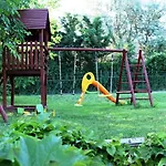 Zolka Vendeghaz Bed and Breakfast 3*