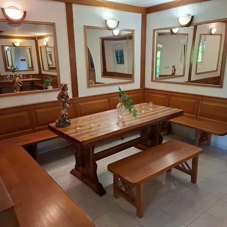 Zolka Vendeghaz Oda ve Kahvaltı