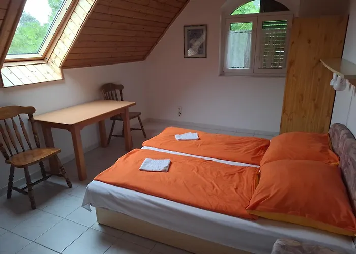 Oda ve Kahvaltı Zolka Vendeghaz Badacsonytomaj